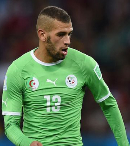 Despite the speculation and transfer rumors that have emerged around the thirty-five-year-old striker, those in charge of the club recently relegated to Serie B seem firmly committed to keeping their Algerian international in their ranks. 