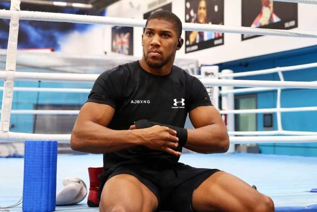 Anthony Joshua compares himself to Francis Ngannou: "Imagine what I'd do to…"