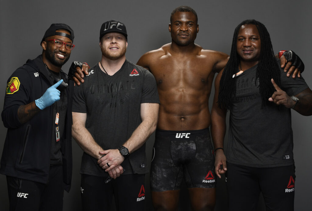 Eric Niksick, Ngannou's coach, reveals his salary after Fury: "Francis made me cry"