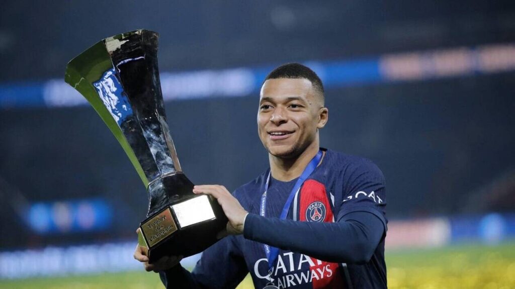 PSG - Mbappé on his future: "We have an agreement with…"