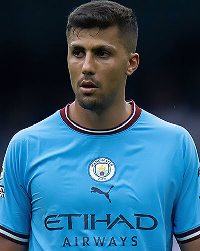 the 10 best defensive midfielders in the world today