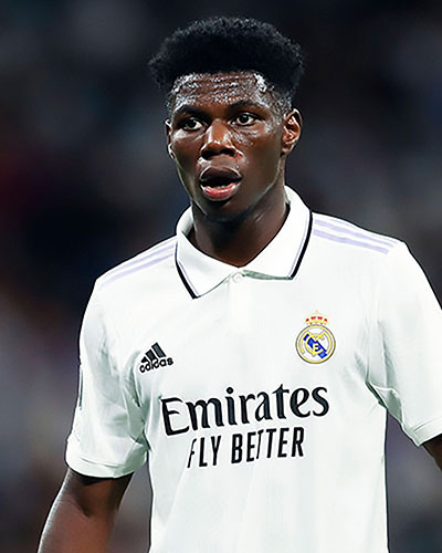 the 10 best defensive midfielders in the world today