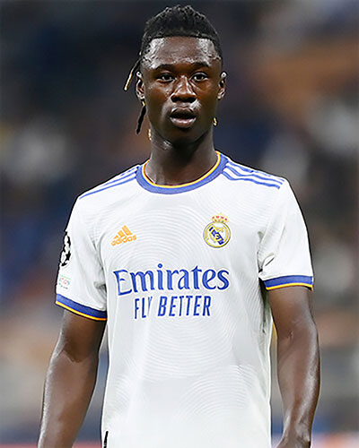 the 10 best defensive midfielders in the world today