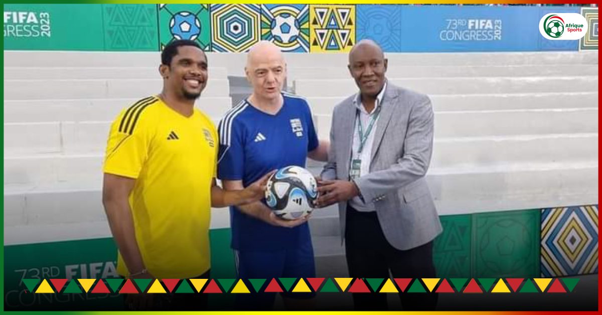 Samuel Eto’o and Infantino, the image that set the web alight!