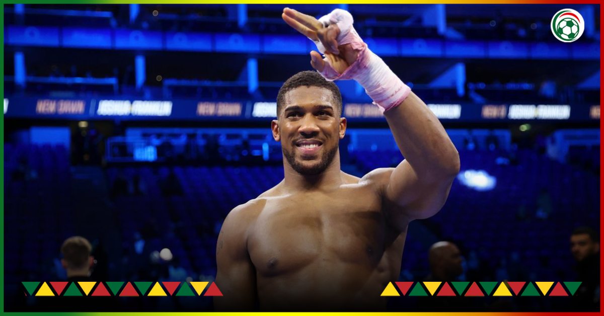 Anthony Joshua: boxer announces fight with UFC champion