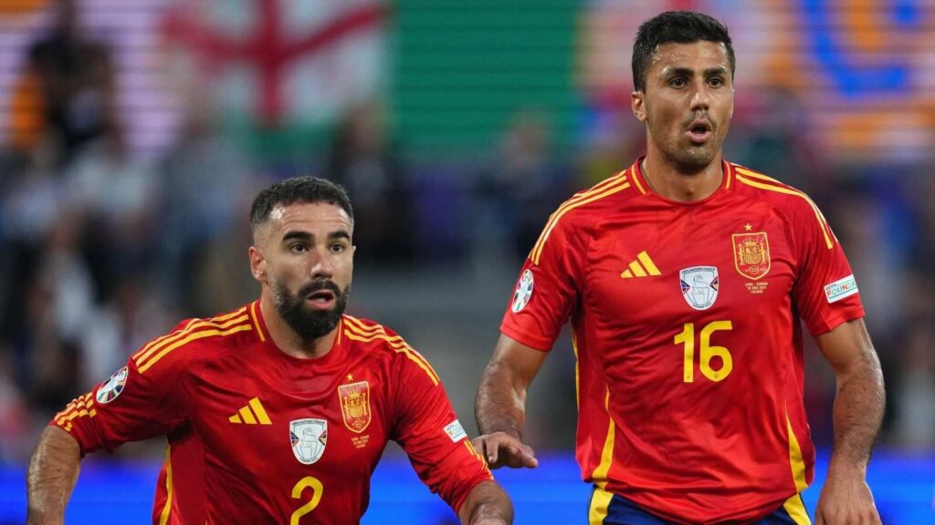 Dani Carvajal: "He has to leave Manchester".