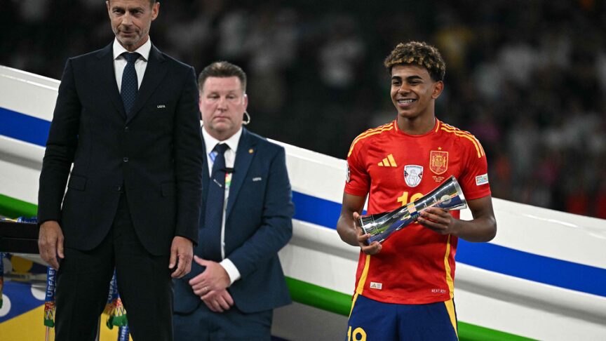 Euro 2024: Lamine Yamal breaks an incredible record after Spain's victory