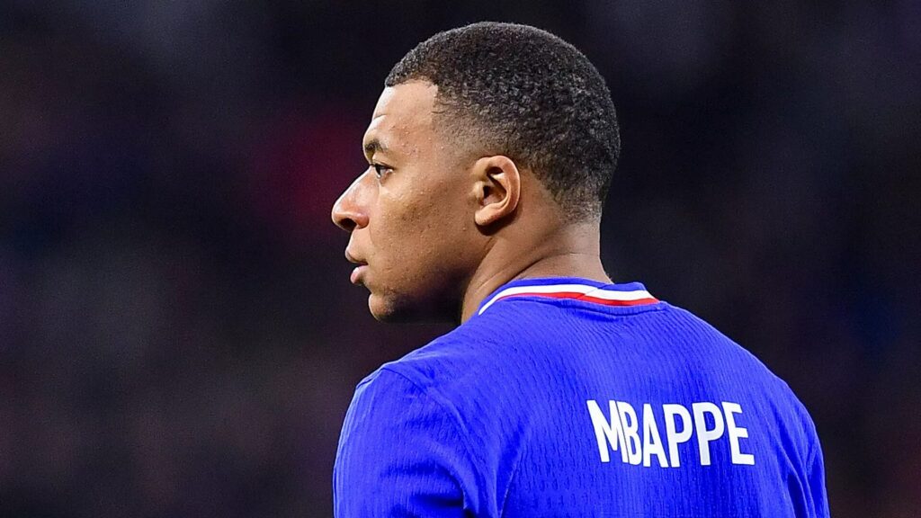 Kylian Mbappé takes an important step towards his visit to Algeria