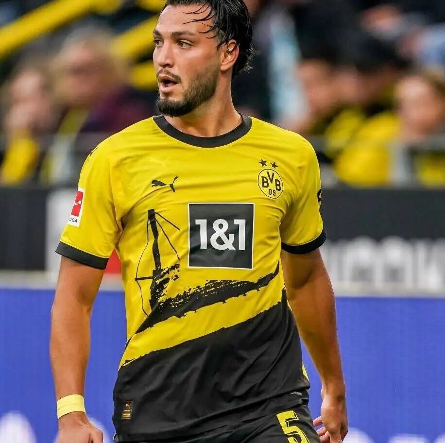 Mercato: BVB make a classy gesture to Ramy Bensebaini