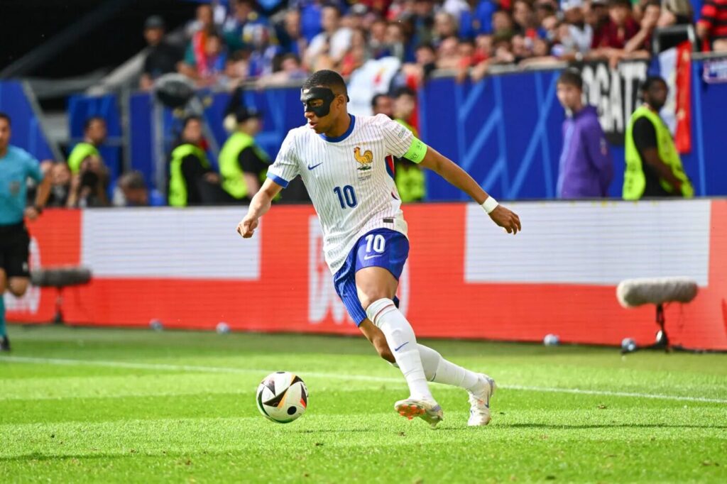France's elimination from Euro 2024/Nabil Djellit surprises: "Kylian Mbappé's Euro is a…"