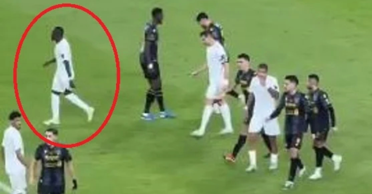 12 hours later, Sadio Mané’s reaction to Ronaldo’s missed penalty is revealed (video)
