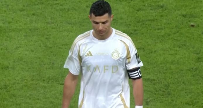 Cristiano Ronaldo: his missed penalty causes an unexpected incident with a phone!