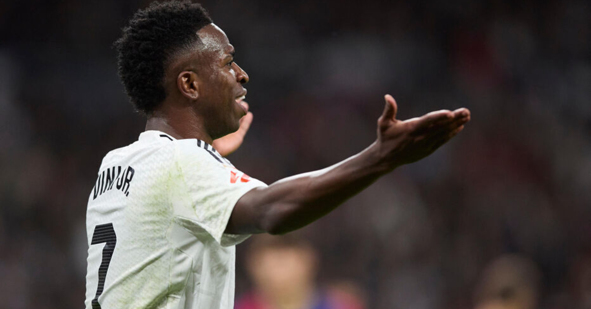 Transfer Market : Real Madrid on Edge as Saudi Arabia Offers Unprecedented Salary in Football for Vinicius!