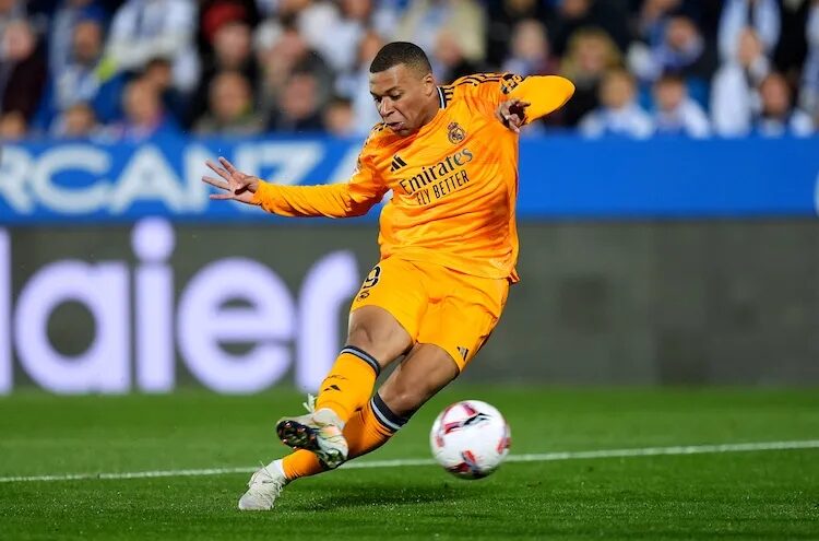 Kylian Mbappé, it's now official