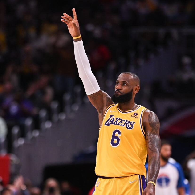 Lebron James: the basketball player confirms his supremacy by breaking a crazy record