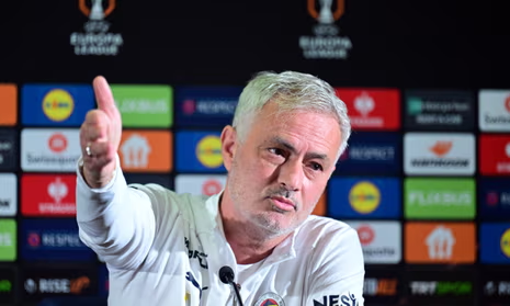 José Mourinho unleashes claws at racism accusation