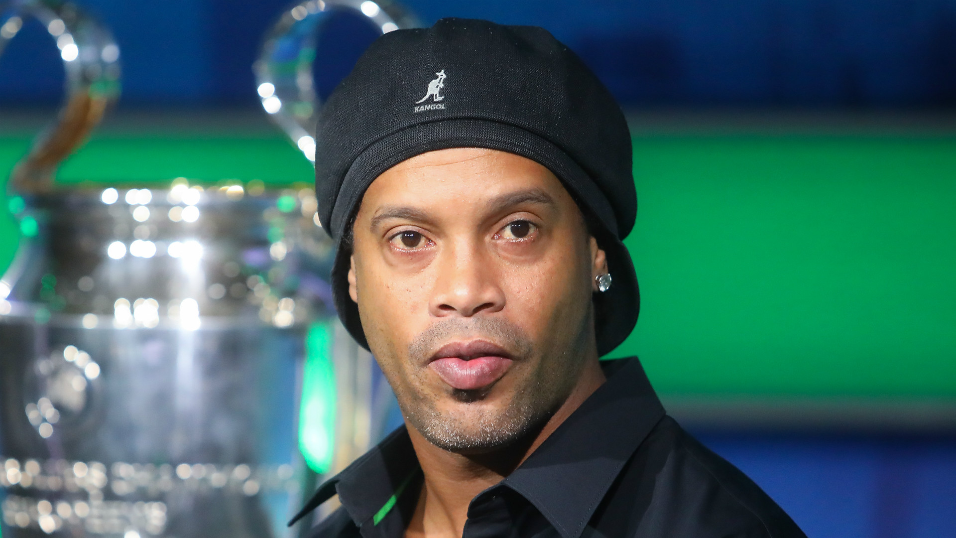 Ronaldinho a également parlé de la situation dans laquelle le monde du football vit actuellement