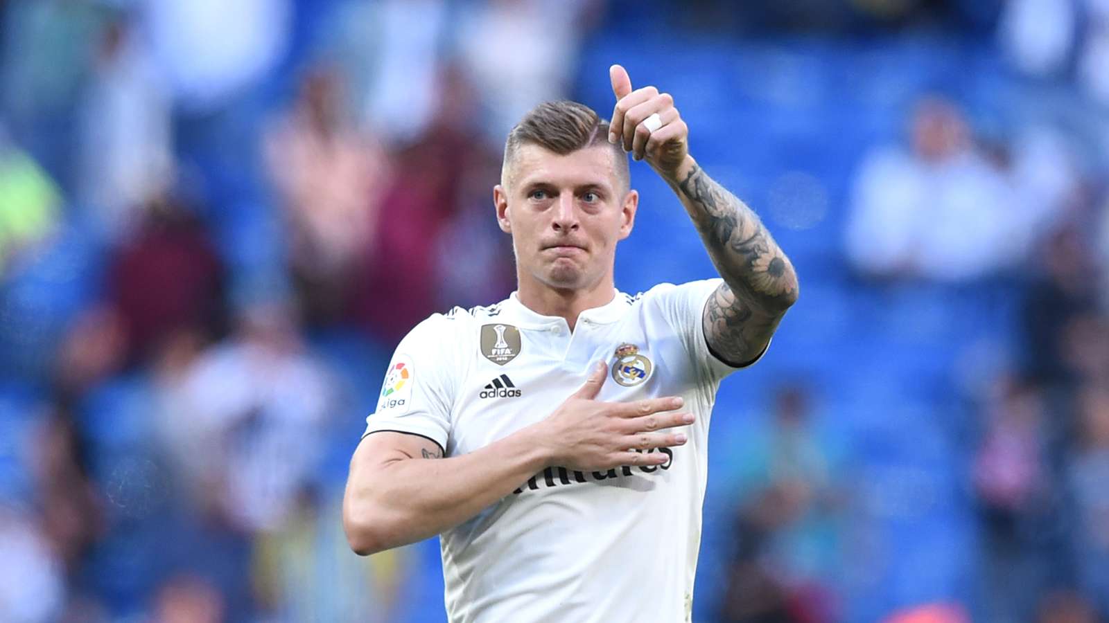 Toni Kroos invité à rejoindre Man Utd