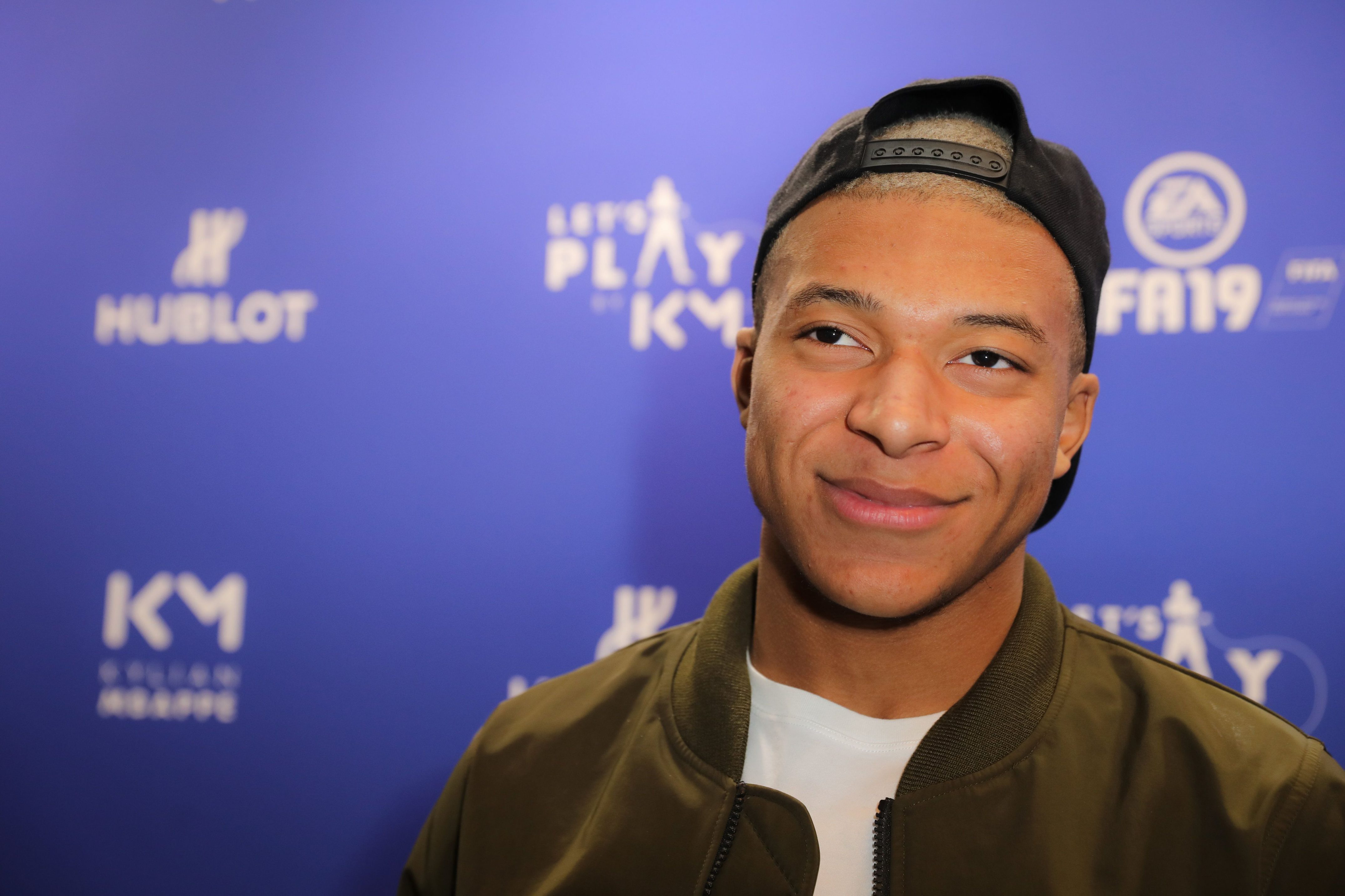 Départ du PSG : L’annonce fracassante de Kylian Mbappé en privé