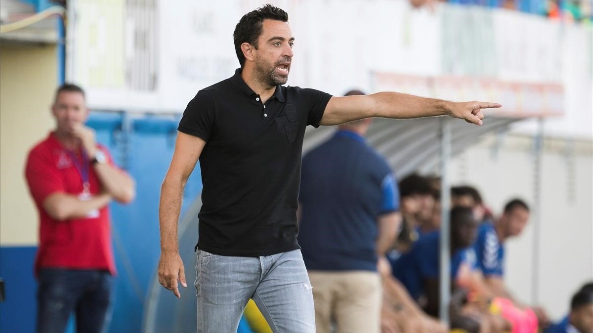 xavi instrucciones desde banda sus jugadores del al sadd palamos 1563735676958