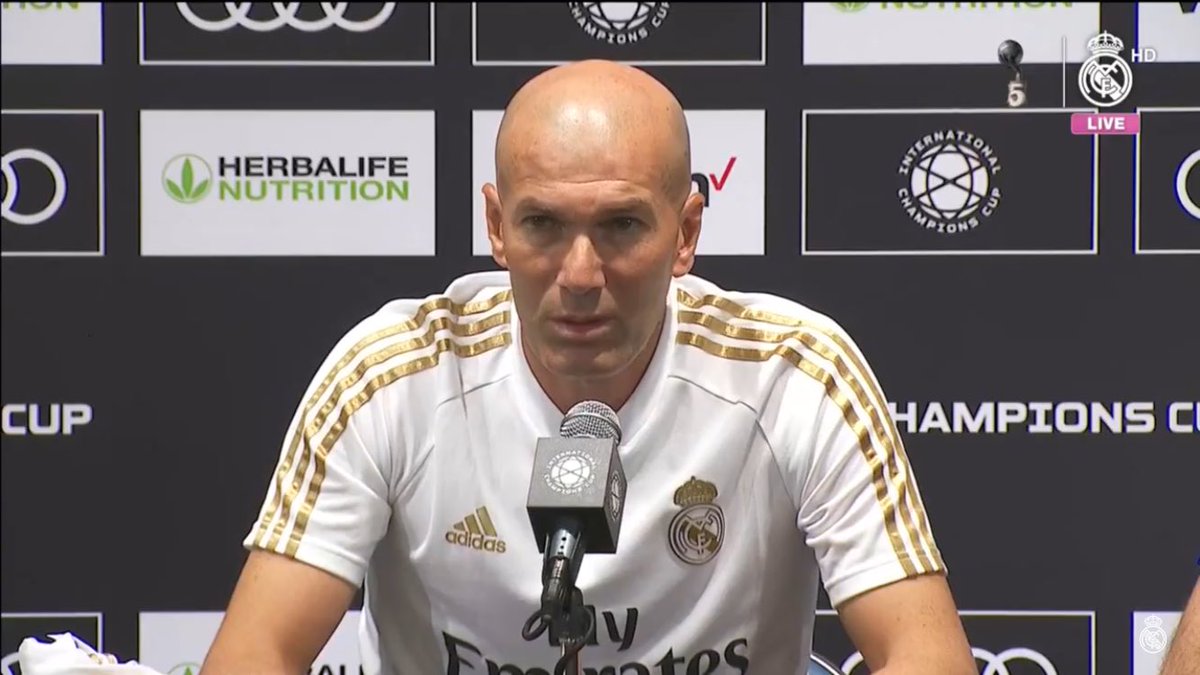 Recrutement d’un attaquant en janvier : Zidane tranche en conférence de presse