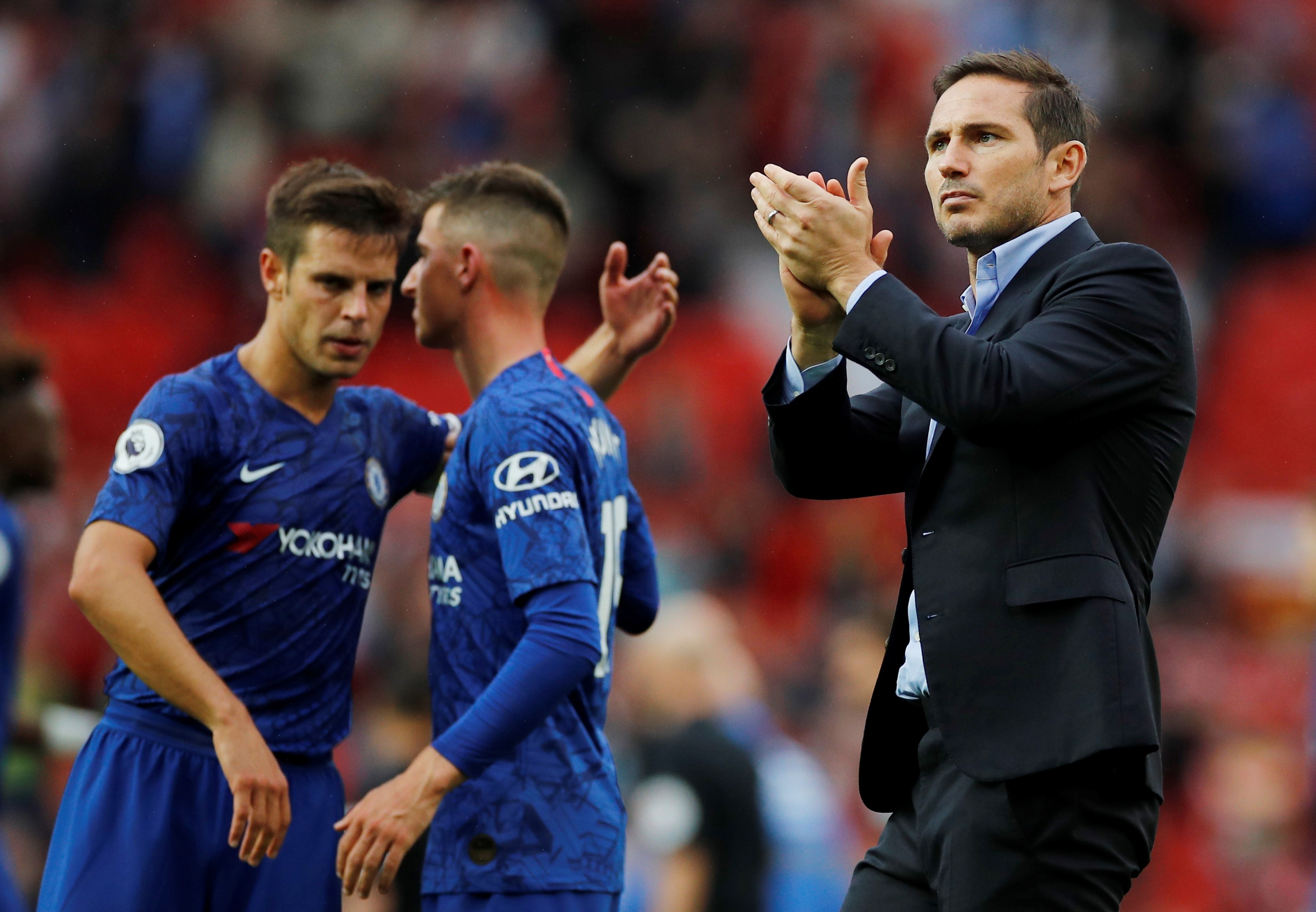 LDC: Rio Ferdinand tacle les joueurs de Chelsea