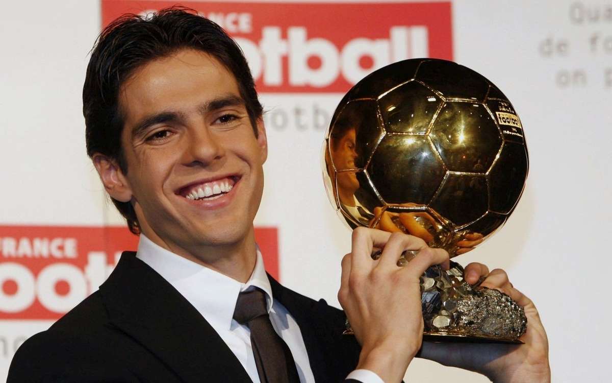 le ballon d or 2007 kaka vient d annoncer sa retraite a trente cinq ans