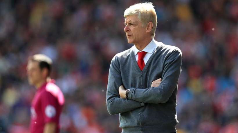 arsene wenger lors du match entre huddersfield et arsenal 227818