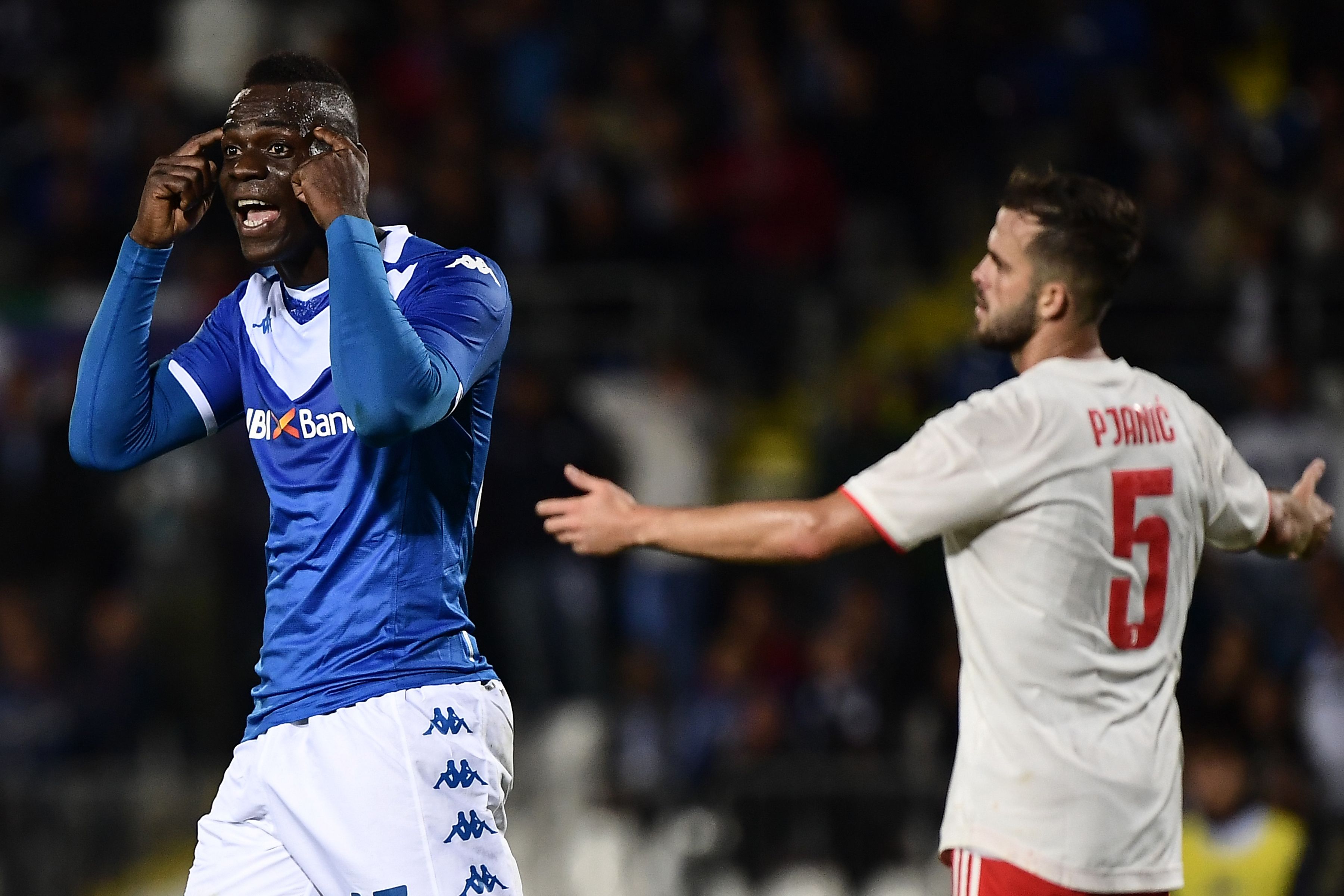 Racisme contre Balotelli, la Lazio condamne le comportement de ses supporters