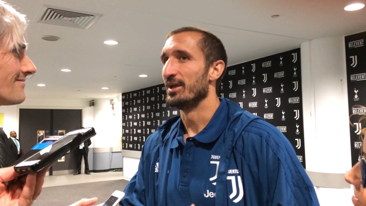 Chiellini : « C’est un extraterrestre, il est de la dimension de Maradona et Pelé »