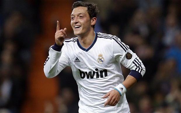 mesut ozil 2661085b