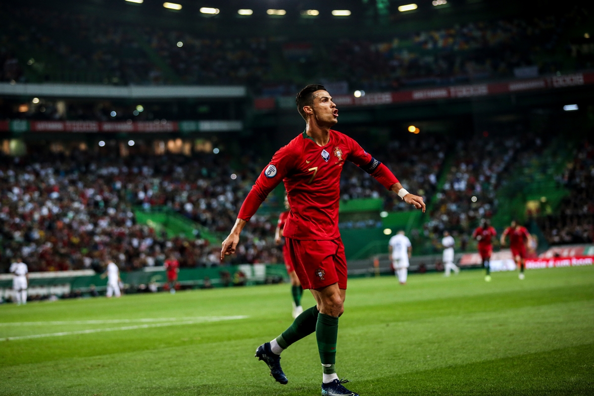 Ronaldo à 699, voici les cinq joueurs qui ont atteint la barre des 700 (Photos)