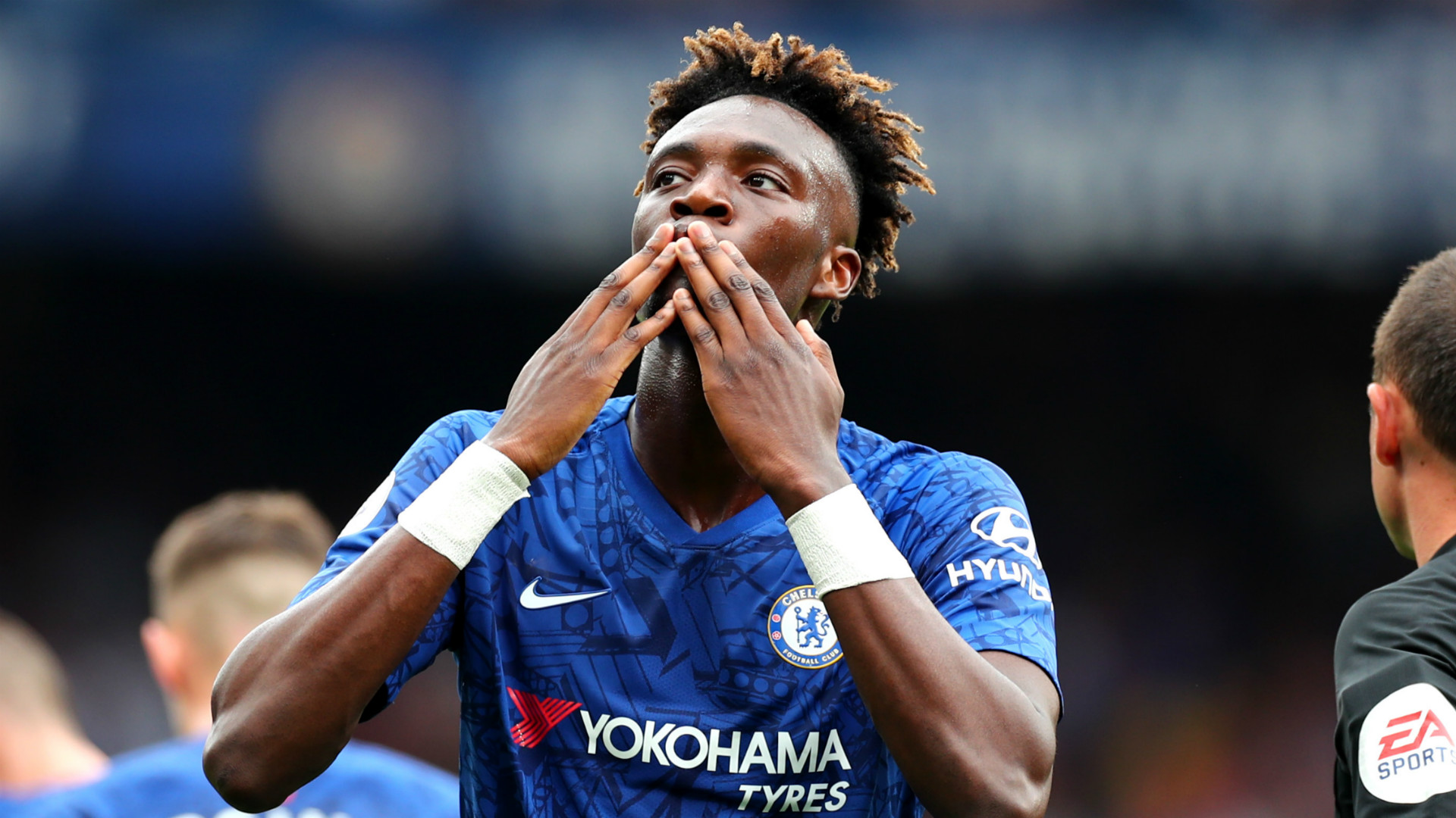 Abraham double la mise pour Chelsea face à Newcastle (Vidéo)