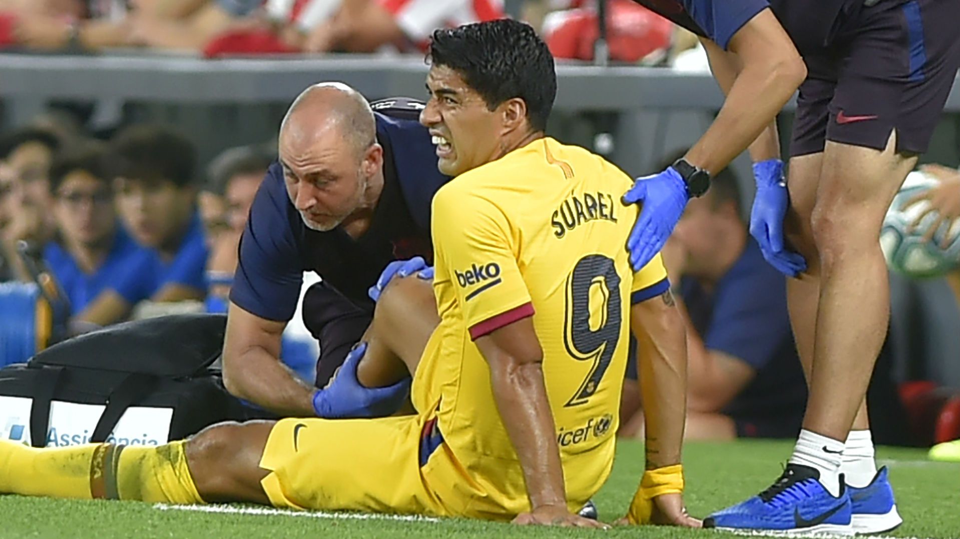 Sorti sur blessure, le FC Barcelone donne des nouvelles de Luis Suarez