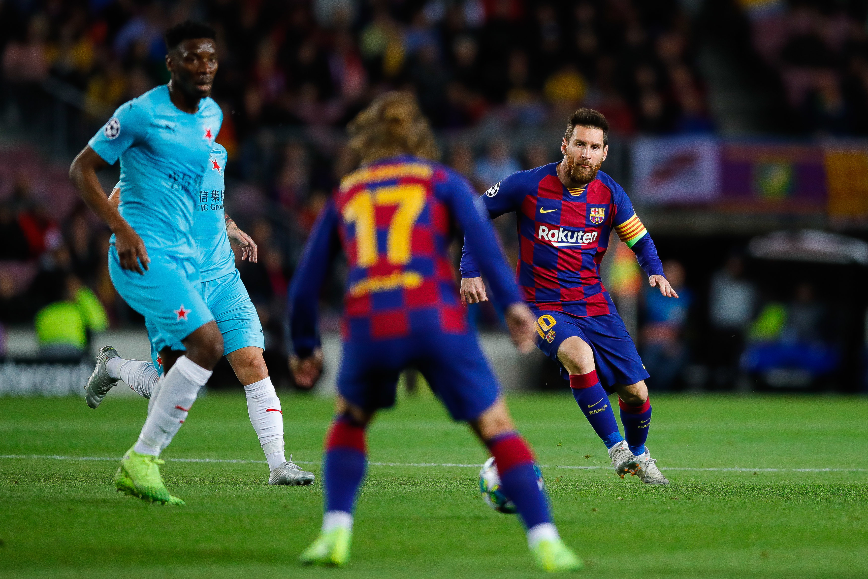 Suarez tente d’apaiser les tensions entre Messi et Griezmann