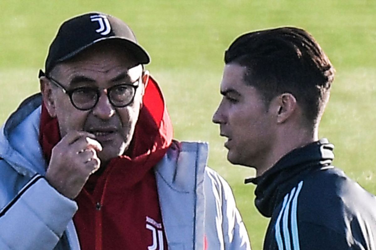 cristiano ronaldo and juventus boss maurizio sarri have big problemu2019