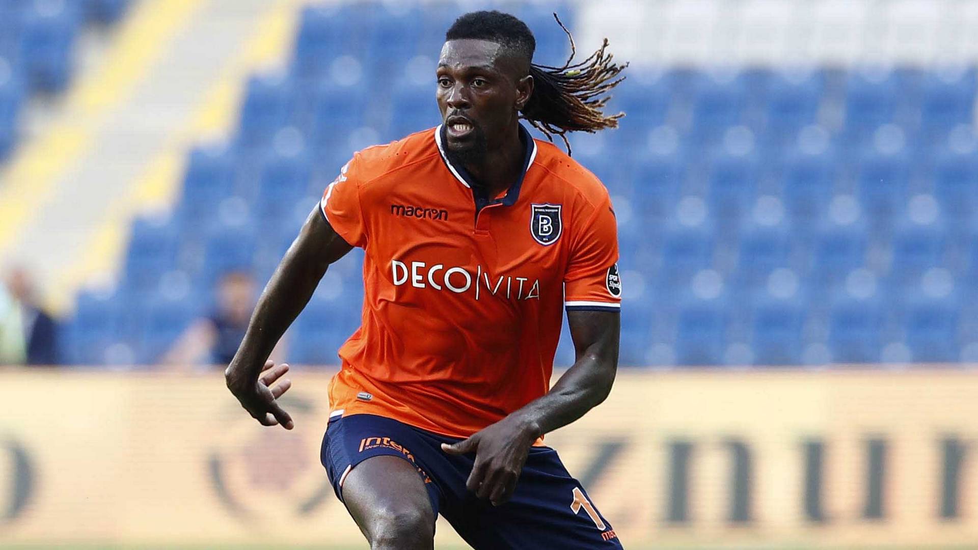 emmanuel adebayor basaksehir