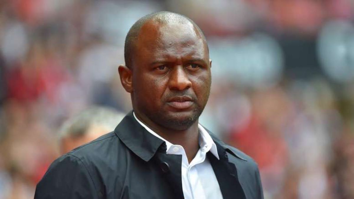 « Il a eu des difficultés, mais…» Patrick Vieira s’exprime sur la prestation d’Atal et donne des nouvelles de sa blessure