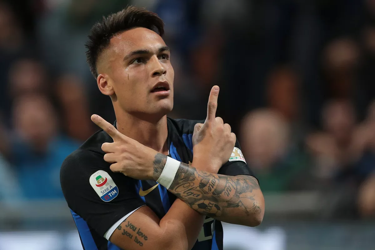 Courtisé par le FC Barcelone, la réponse sèche de Lautaro Martinez