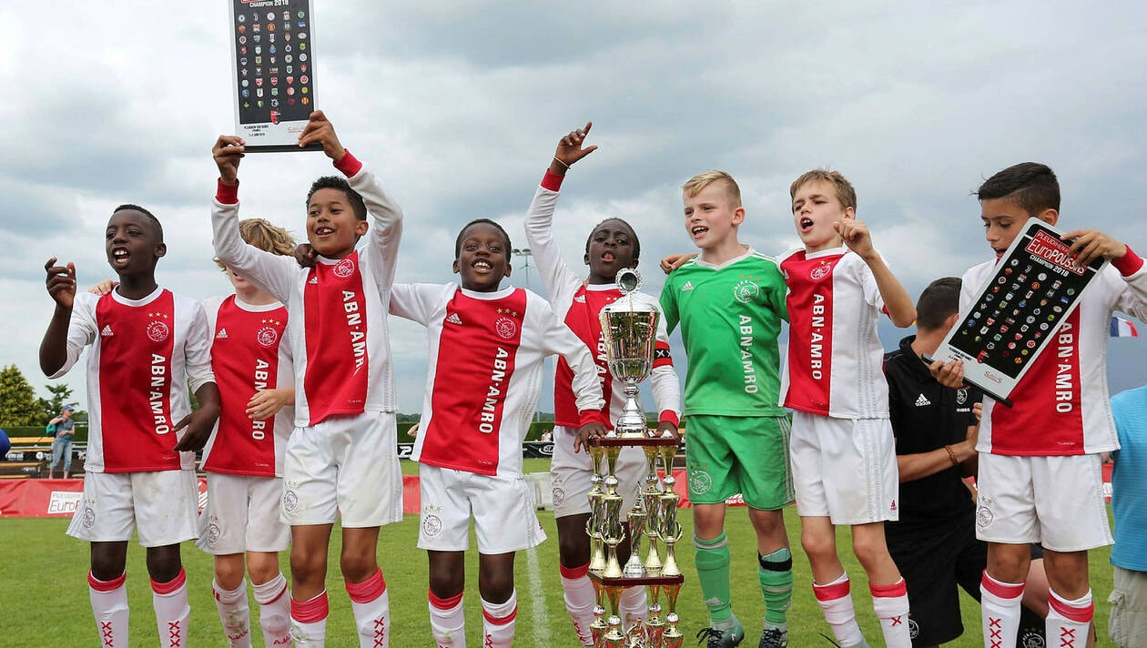 Les jeunes de l’Ajax Amsterdam infligent un 50-1 à leur adversaire