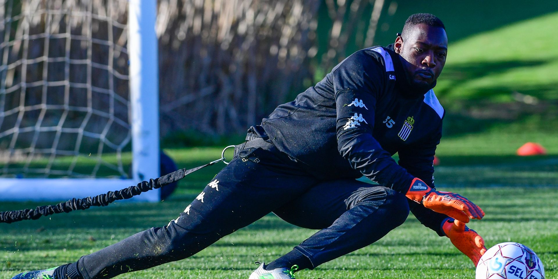 Sporting Charleroi : Mandanda s’en va !