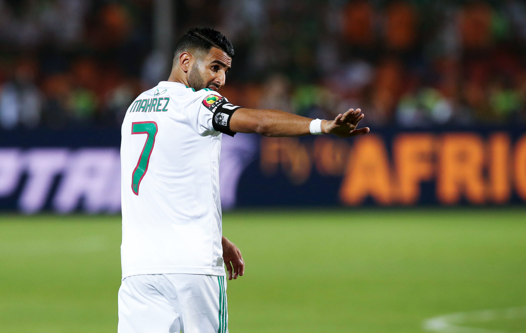 Riyad Mahrez dévoile le nom de la sélection qu’il aimerait jouer avec l’Algérie