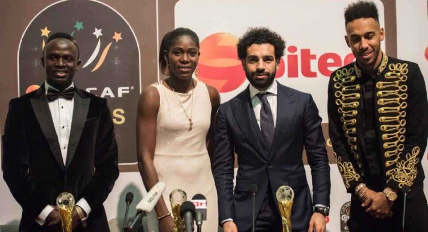 CAF Awards : Salah fait-il preuve de manque de classe ? Twitter se défoule sur l’Égyptien