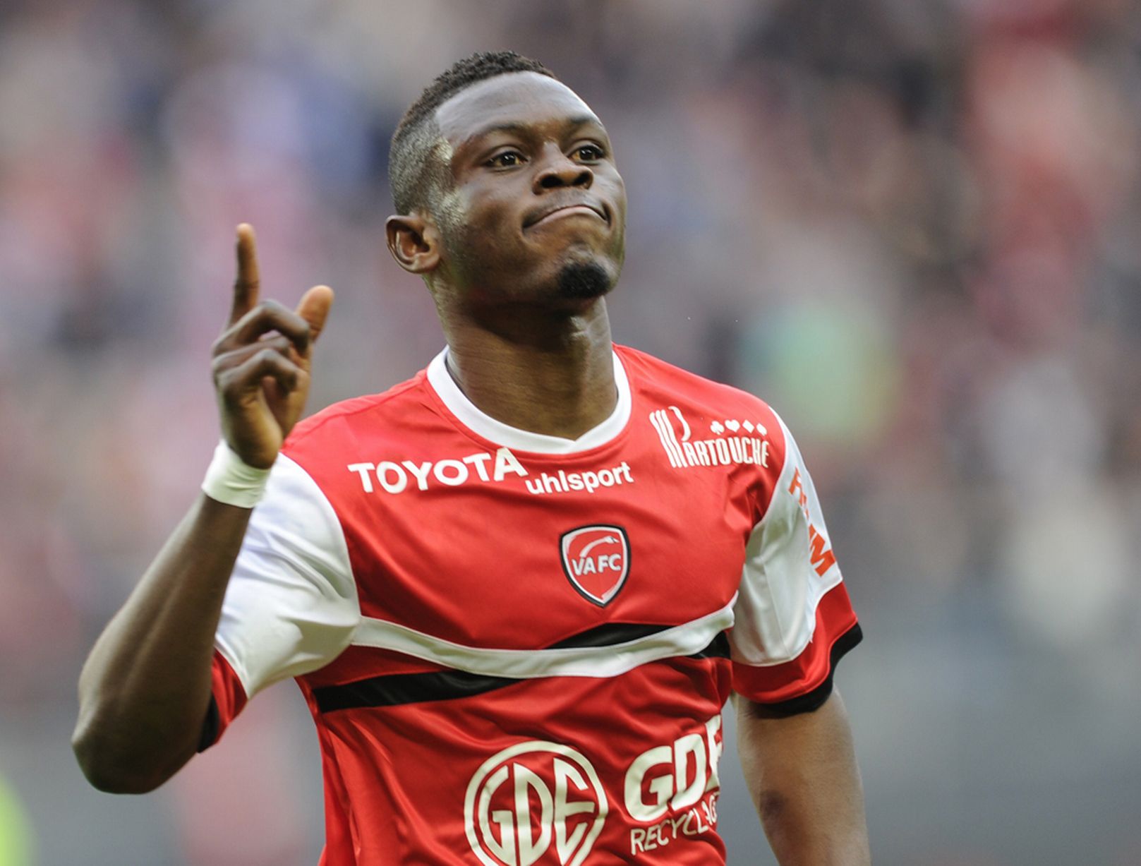 Officiel : Majeed Waris de retour en ligue 1