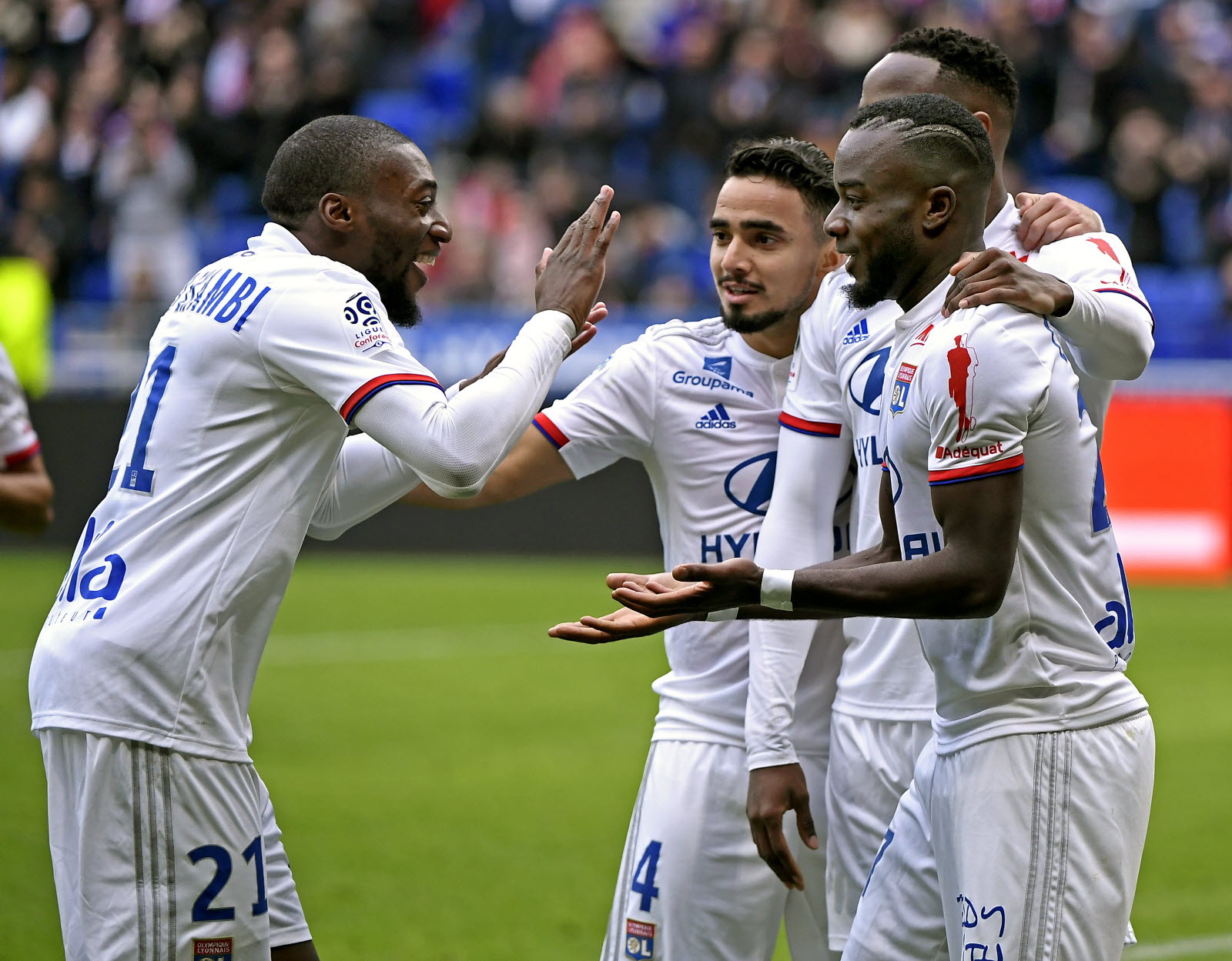 la joie de maxwel cornet et karl toko ekambi lors de lyon toulouse photo progres stephane guiochon 1580144948