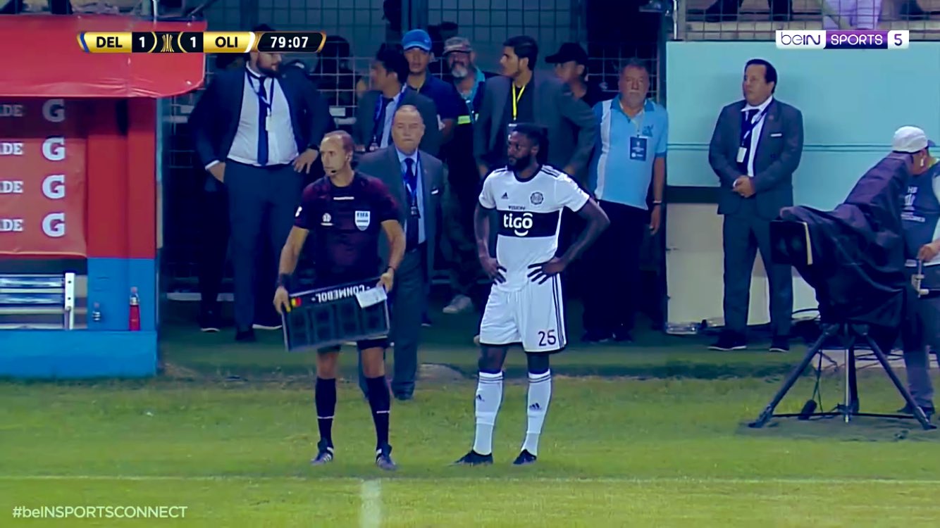 Emmanuel Adebayor débute la Copa Libertadores avec un match nul (Vidéo)