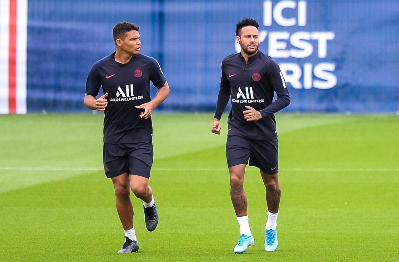 PSG : La « fuite » de Neymar et Thiago Silva inquiète le club