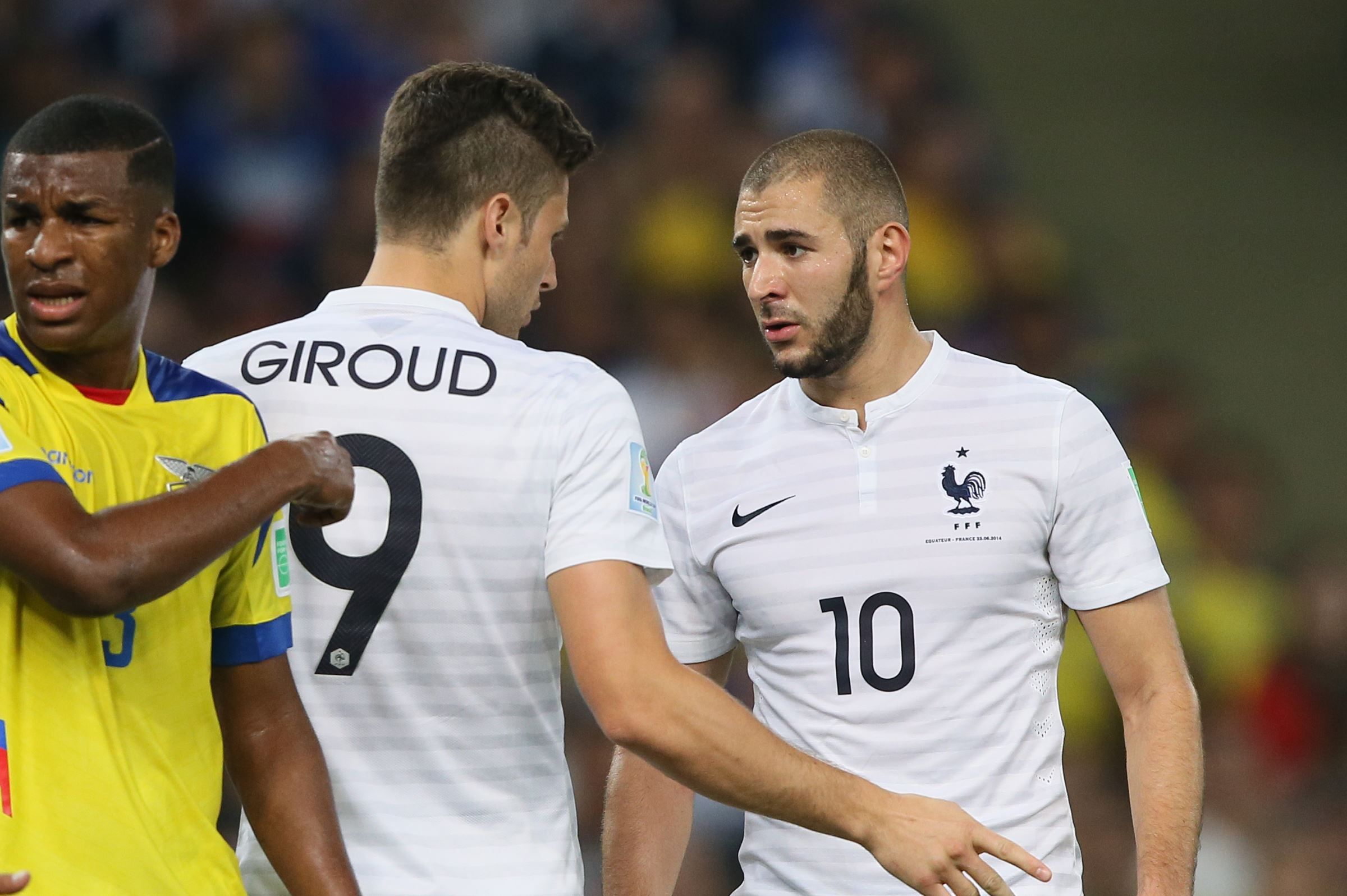 karim benzema torpille olivier giroud son rival chez les bleus video