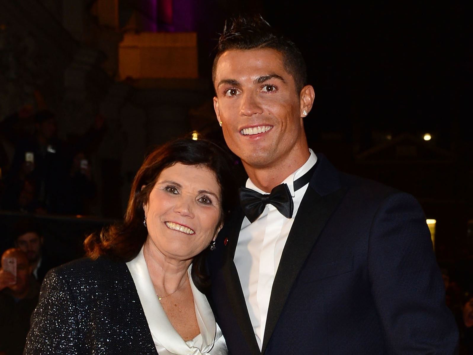 la mere cristiano ronaldo atteinte cancer bats pour vie