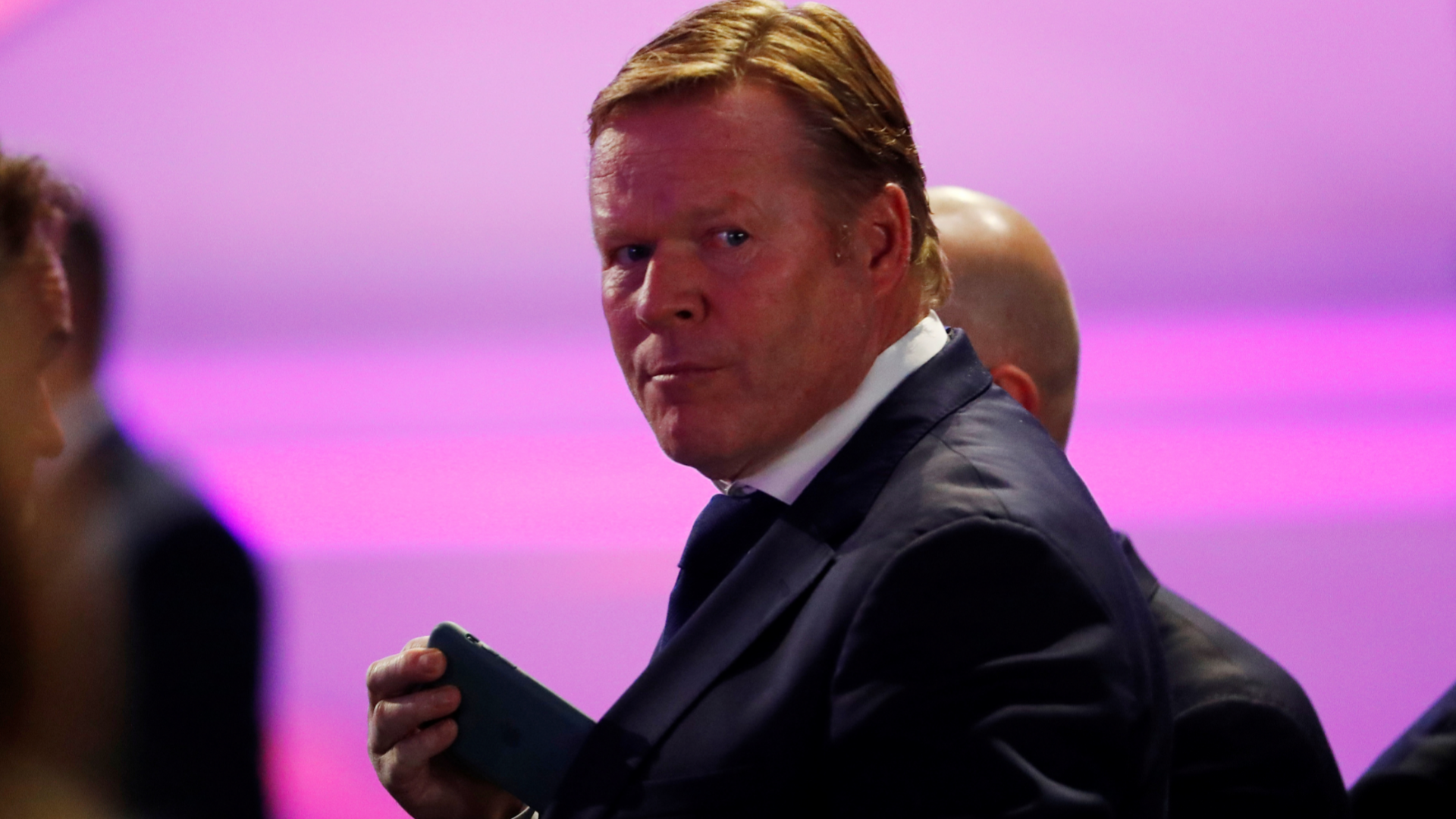 « C’est vrai, il n’est pas constant » : Koeman analyse les performances d’une nouvelle recrue